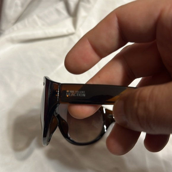 Kenneth Cole Round Sunglasses Brown - Picture 6 of 7